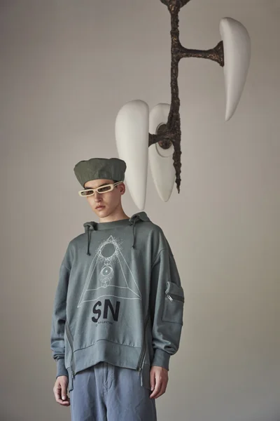 Look 11